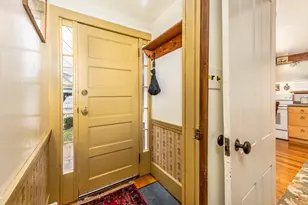 50 Rowland St, Marblehead, MA 01945 - Photo 12