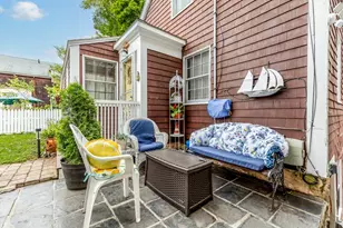 50 Rowland St, Marblehead, MA 01945 - Photo 4