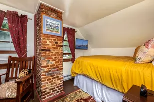 50 Rowland St, Marblehead, MA 01945 - Photo 26