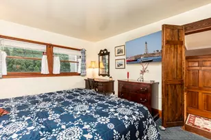 50 Rowland St, Marblehead, MA 01945 - Photo 22
