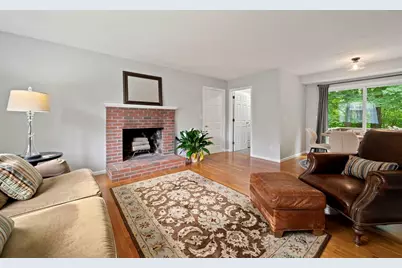 18 Mulberry Ln, Canton, MA 02021 - Photo 4