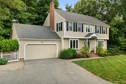 18 Mulberry Ln, Canton, MA 02021 - Photo 2