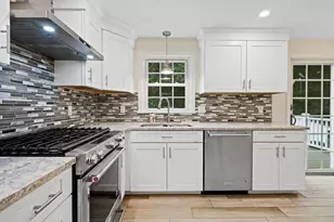 52 Cecile Dr, Chicopee, MA 01020 - Photo 8