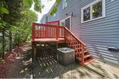 86 White St #C, Lowell, MA 01854 - Photo 4