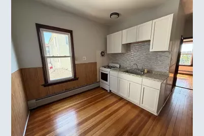869 Brock Ave #2S, New Bedford, MA 02744 - Photo 2