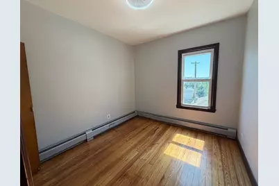 869 Brock Ave #2S, New Bedford, MA 02744 - Photo 4