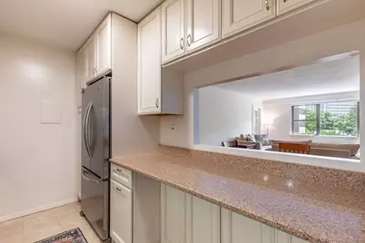 8 Whittier Place #4C, Boston, MA 02114 - Photo 6