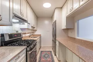 8 Whittier Pl, Boston, MA 02114 - Photo 4