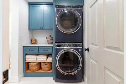 237 Bunker Hill St #237, Boston, MA 02129 - Photo 18
