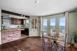 137R Front, Marblehead, MA 01945 - Photo 14