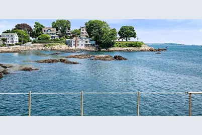 137R Front, Marblehead, MA 01945 - Photo 10