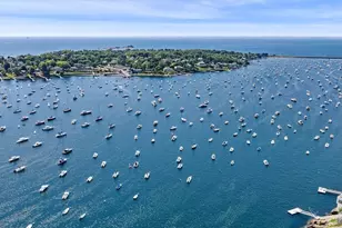 137R Front, Marblehead, MA 01945 - Photo 6
