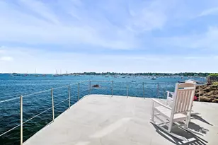 137R Front, Marblehead, MA 01945 - Photo 16
