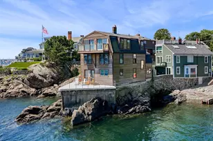 137R Front, Marblehead, MA 01945 - Photo 2