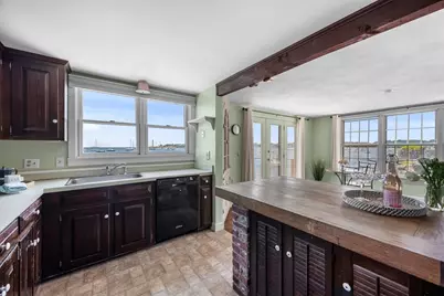 137R Front, Marblehead, MA 01945 - Photo 16