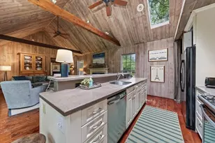 52 Standish St, Duxbury, MA 02332 - Photo 4