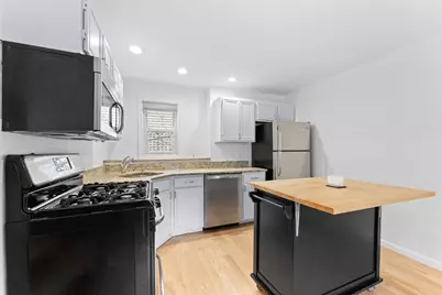 224 W 6th #1, Boston, MA 02127 - Photo 2