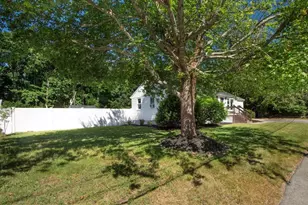 57 Marks St, Rockland, MA 02370 - Photo 4