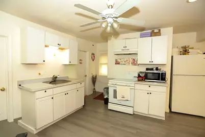 544 Concord St, Lowell, MA 01852 - Photo 18