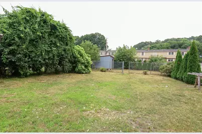 544 Concord St, Lowell, MA 01852 - Photo 8
