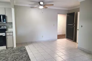 566 Washington St, Weymouth, MA 02188 - Photo 10