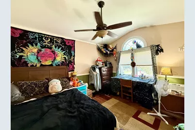 66 Barrison St, Springfield, MA 01109 - Photo 18