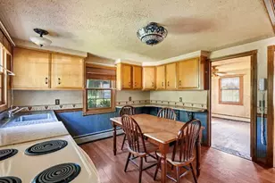 141 New Ludlow Rd, Granby, MA 01033 - Photo 6