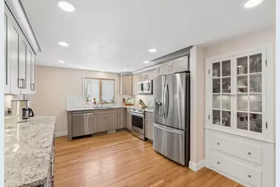 83 Colgate Dr, North Andover, MA 01845 - Photo 10