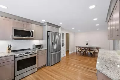 83 Colgate Dr, North Andover, MA 01845 - Photo 6