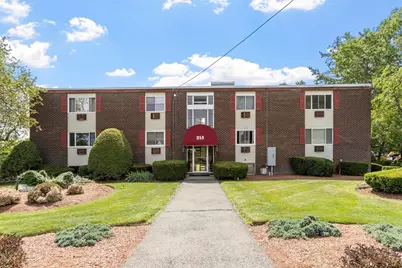 215 Chelmsford St #4, Chelmsford, MA 01824 - Photo 2
