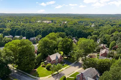 8 Bruce Ln, Newton, MA 02458 - Photo 32