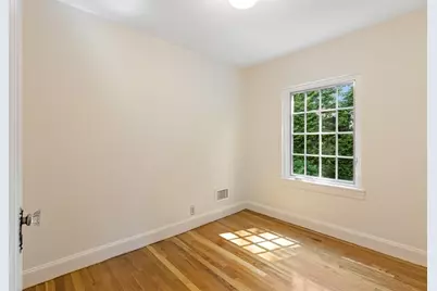 8 Bruce Ln, Newton, MA 02458 - Photo 14