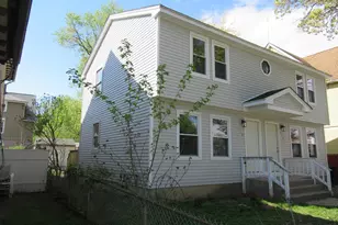 128 Woodmont St, Springfield, MA 01104 - Photo 2