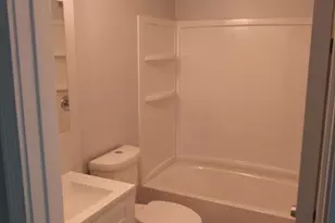 128 Woodmont St, Springfield, MA 01104 - Photo 20