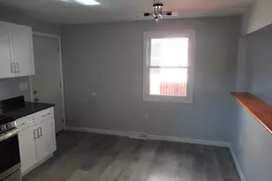 128 Woodmont St, Springfield, MA 01104 - Photo 10