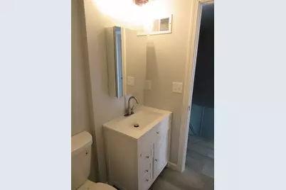 128 Woodmont St, Springfield, MA 01104 - Photo 32