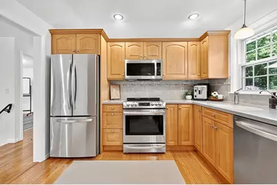 67 Angelica Dr, Framingham, MA 01701 - Photo 8