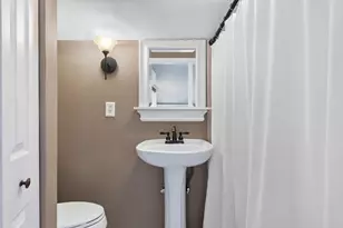 4 Jimmy St, Franklin, MA 02038 - Photo 24