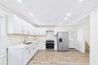 915 Rockdale Ave, New Bedford, MA 02740 - Photo 14