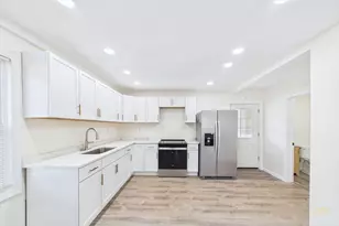 915 Rockdale Ave, New Bedford, MA 02740 - Photo 14