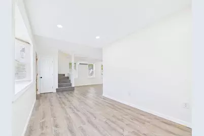915 Rockdale Ave, New Bedford, MA 02740 - Photo 6