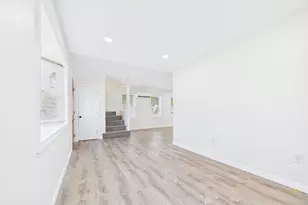915 Rockdale Ave, New Bedford, MA 02740 - Photo 6