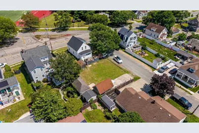 915 Rockdale Ave, New Bedford, MA 02740 - Photo 32