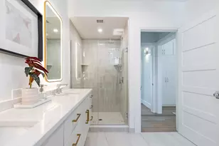 13 Bird St, Boston, MA 02125 - Photo 12
