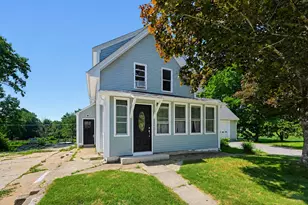 85 Fisher St, Holliston, MA 01746 - Photo 2