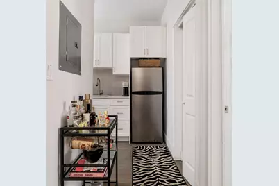 77 Park Drive #9, Boston, MA 02215 - Photo 2
