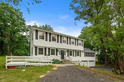 125 Bayview Ave, Berkley, MA 02779 - Photo 2