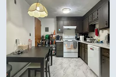 79 Central St #5, Waltham, MA 02453 - Photo 2