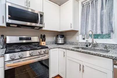 7 Gorham St #8, Chelmsford, MA 01824 - Photo 4