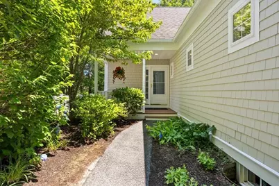 9 Blue Meadow Ct #9, Bourne, MA 02532 - Photo 6